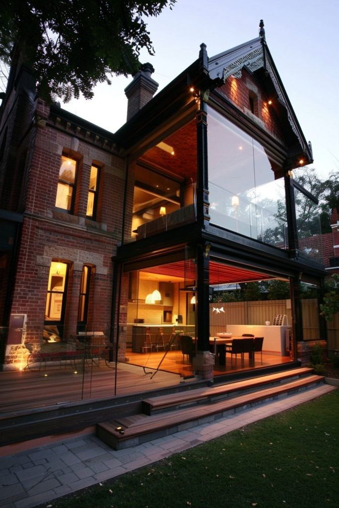 Victorian Facade, Glass Cube Extension