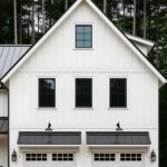Quaint Farmhouses With Modern Garages: Rustic Elegance Meets Practicality